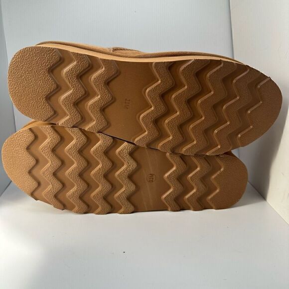 CUSHIONAIRE Women's Genuine Suede Cozy Mule Platform +Memory Foam 11 CHESTNUT - Picture 5 of 7